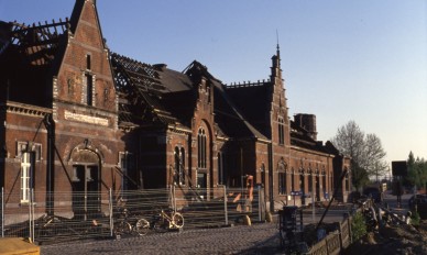 Halle - 01-05-1994 5 HALLE - TH (1).jpg